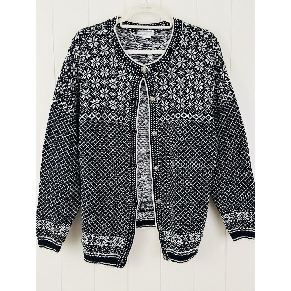 Croft & Barrow Black & White Snowflake Knitted Cardigan Sweater Size Small